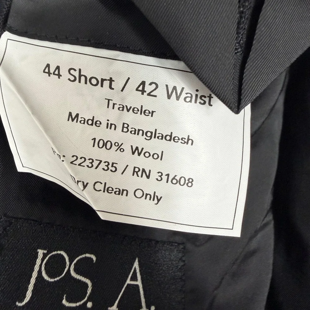 Jos. A. Bank Traveler Suit Mens 44 Short 42 Waist Black 100% Wool 2-Button